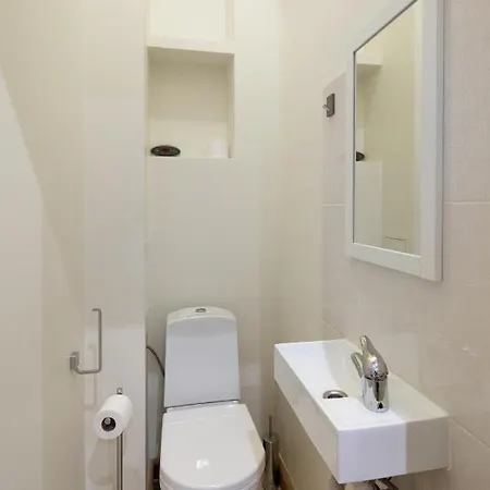 Daire Old Modern And Spacious 2 Bedroom